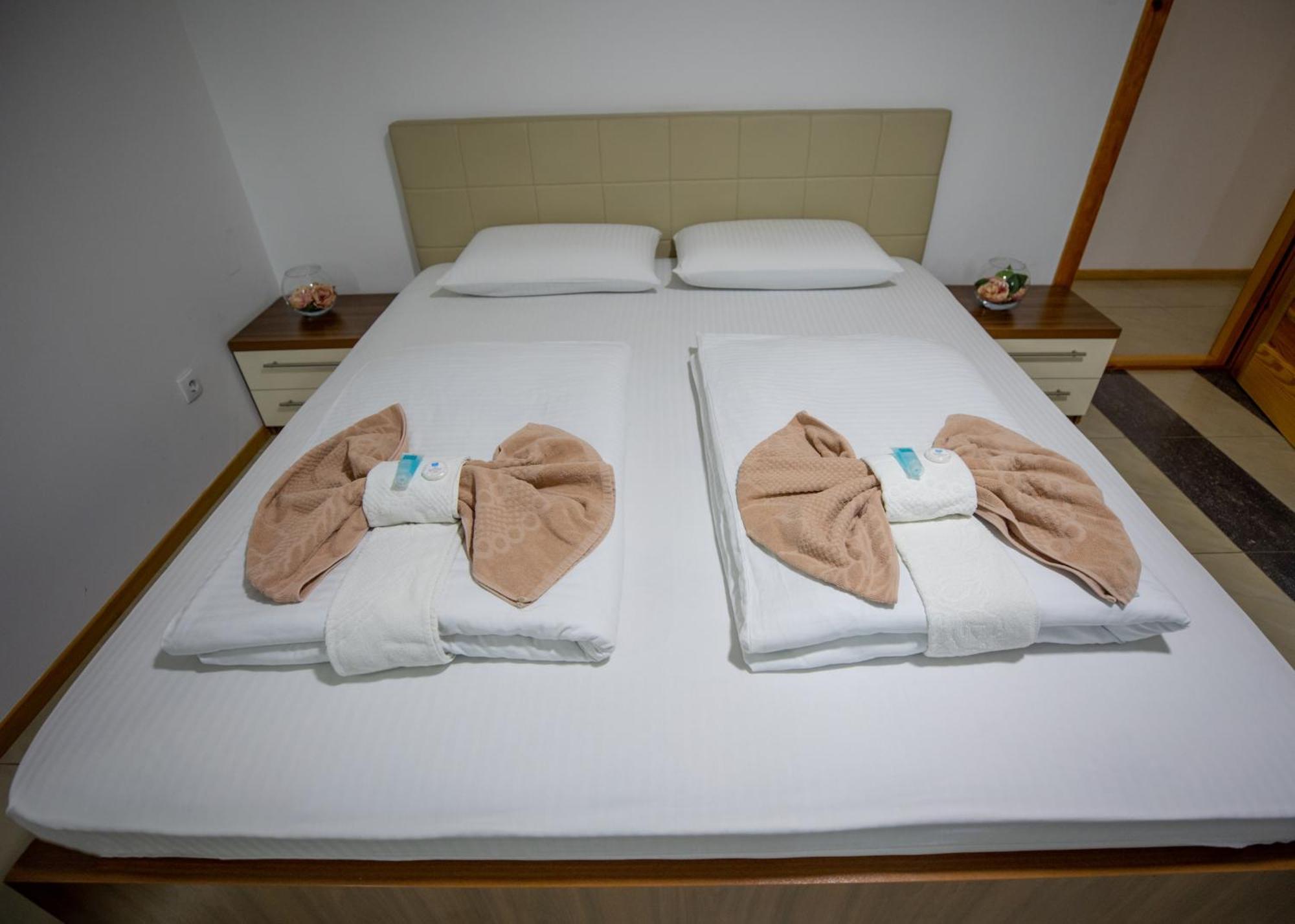 Guest House Agropapuk Šid Zewnętrze zdjęcie